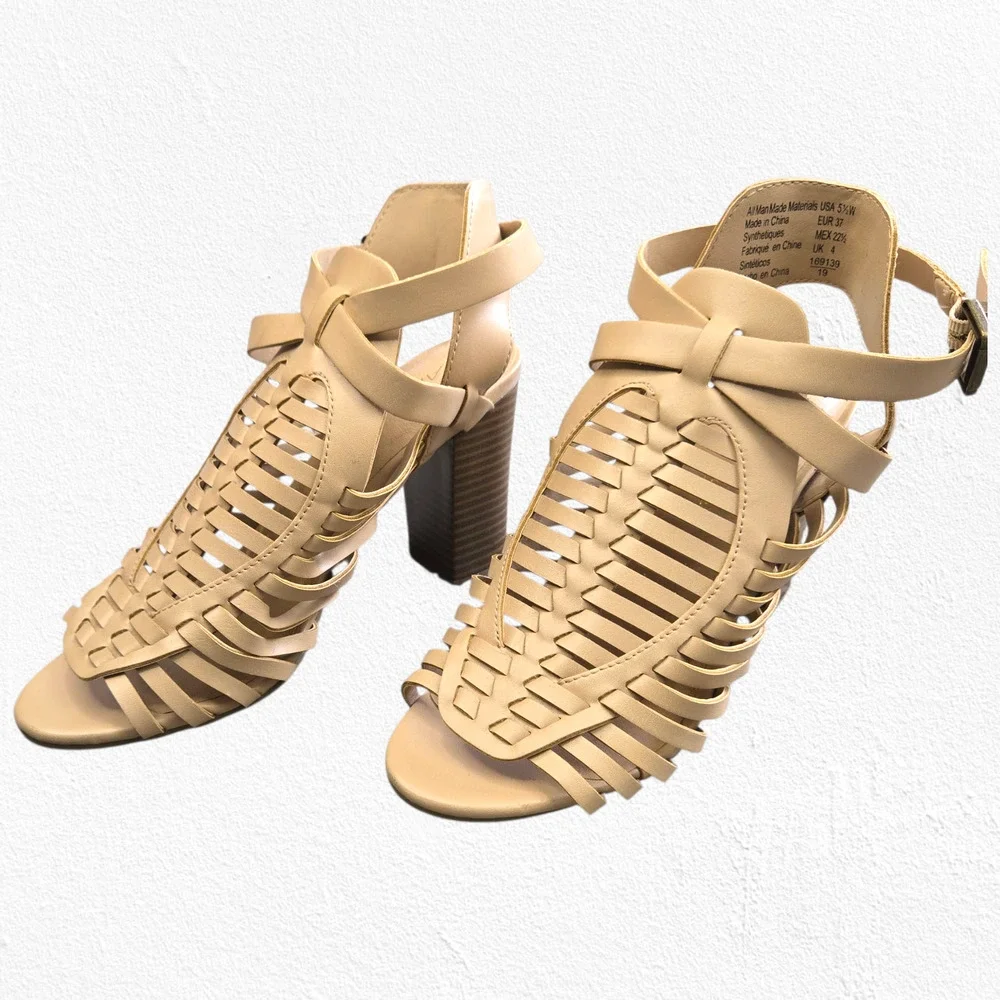 American Eagle Nude Gladiator Block Heel Sandals Size 5.5W – Strappy Caged Heels